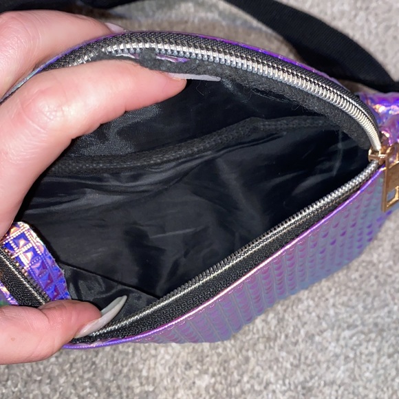 Purse - Picture 2 of 3